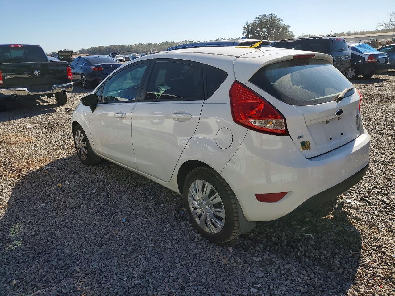 2013 FORD Fiesta