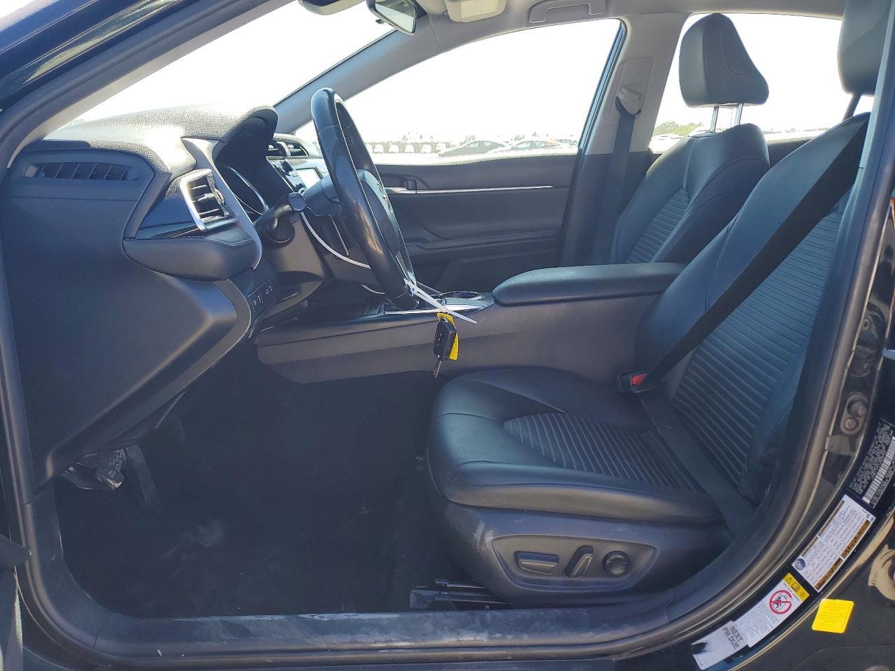 2018 TOYOTA CAMRY