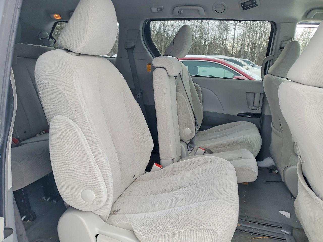 2013 TOYOTA SIENNA