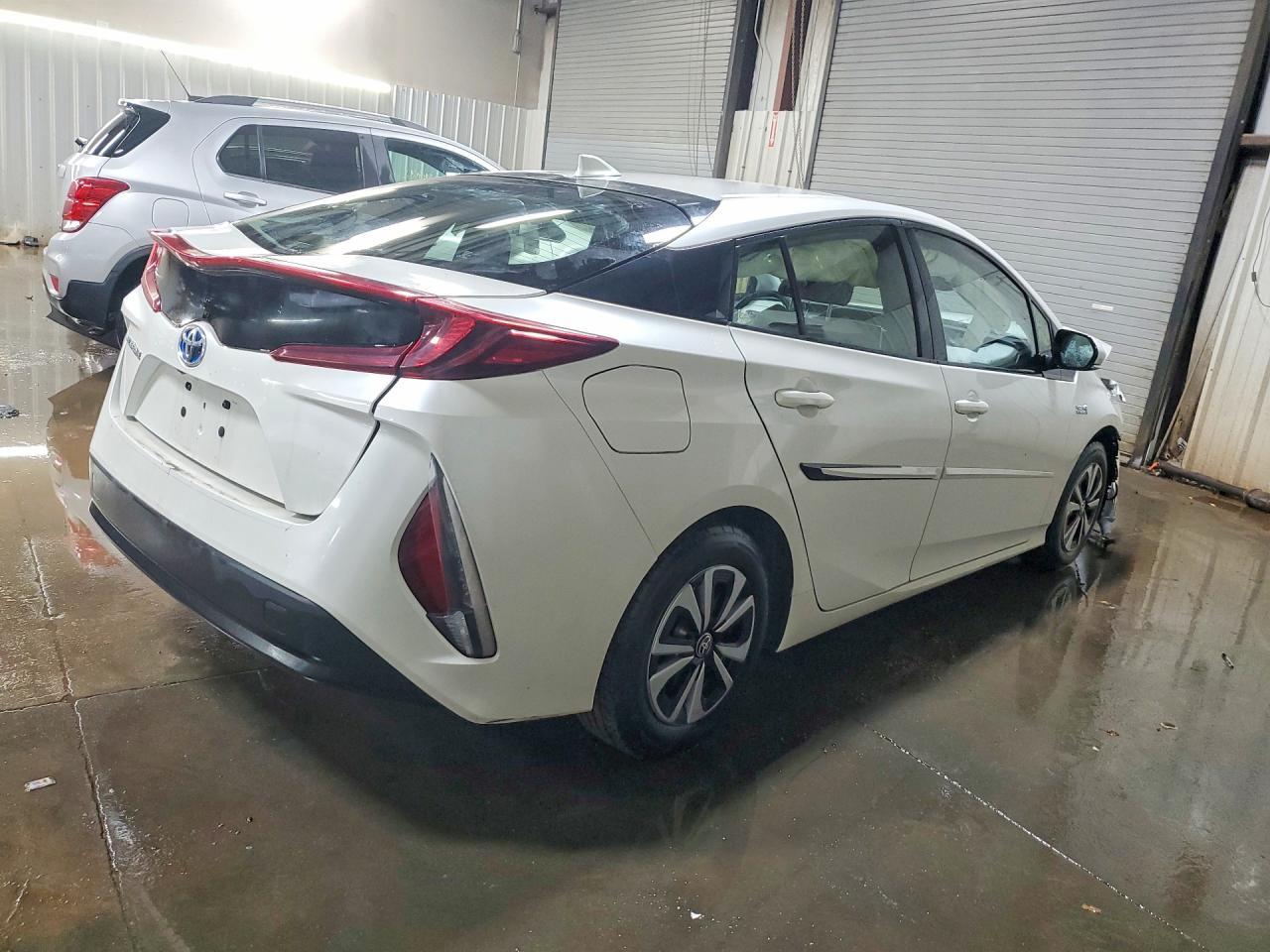 2018 TOYOTA Prius Prime