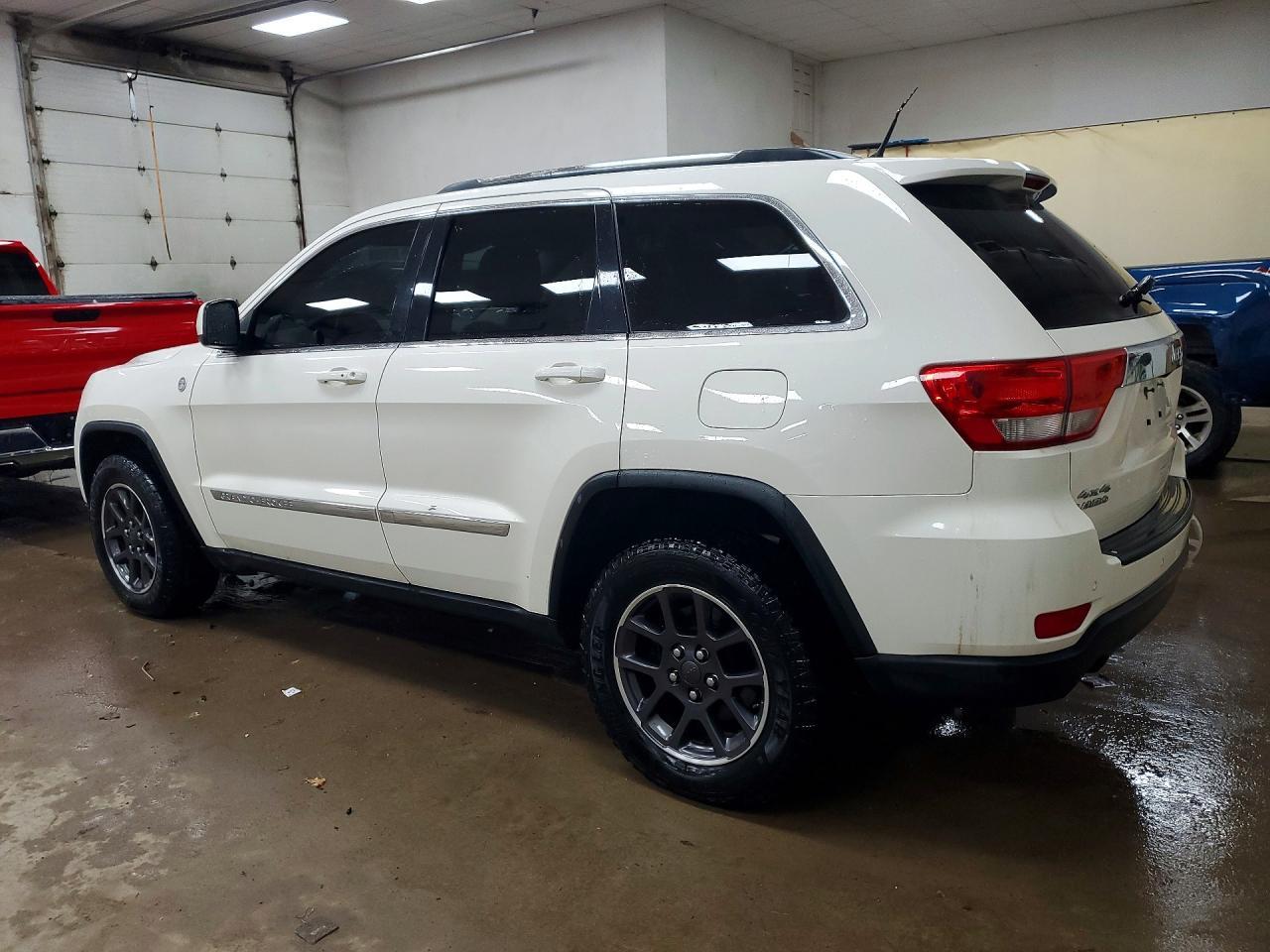 2011 JEEP Grand Cherokee