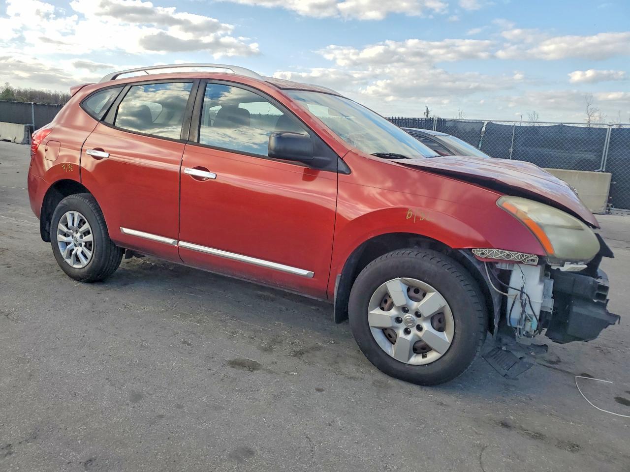 2015 NISSAN ROGUE
