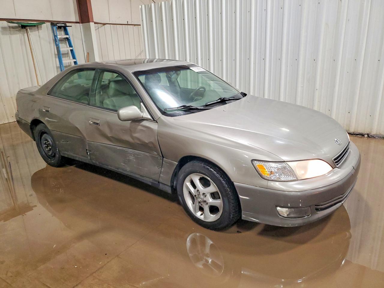 2000 LEXUS Es 300