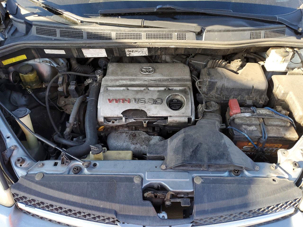 2004 TOYOTA SIENNA