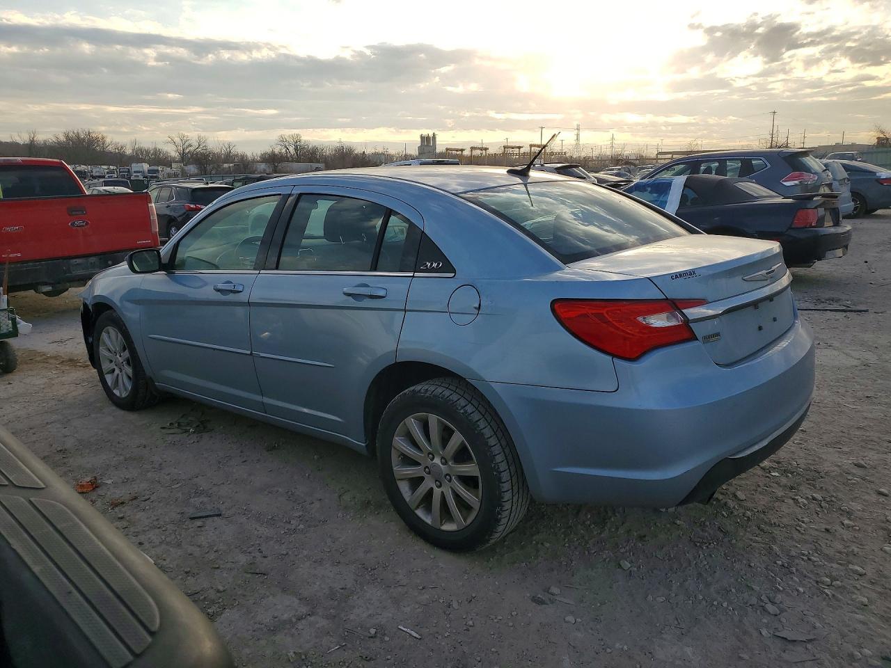 2012 CHRYSLER 200