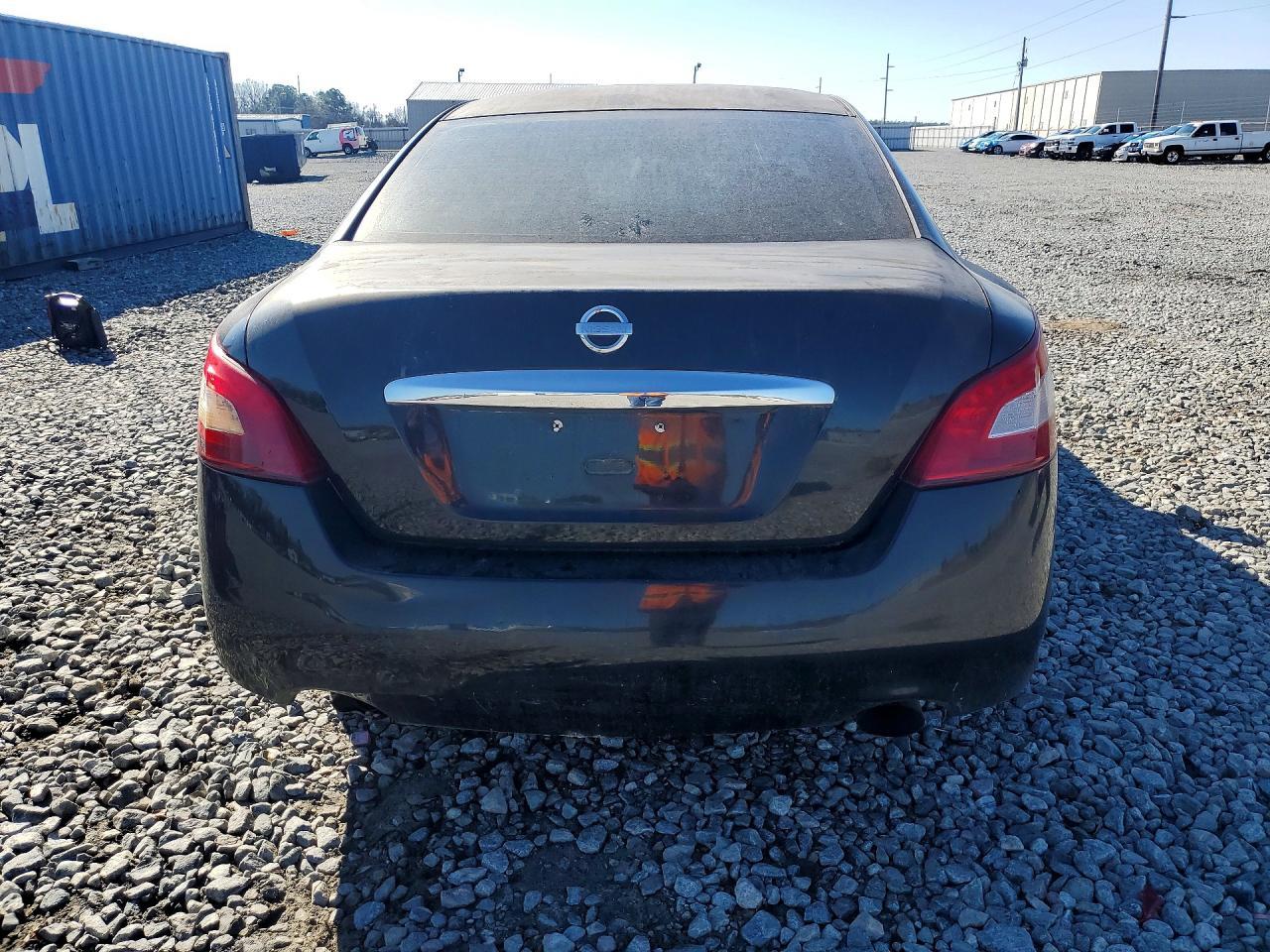 2009 NISSAN Maxima