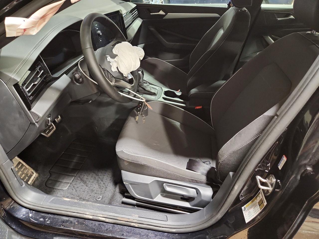 2025 VOLKSWAGEN JETTA