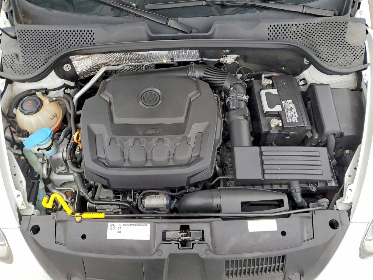 2018 VOLKSWAGEN Beetle