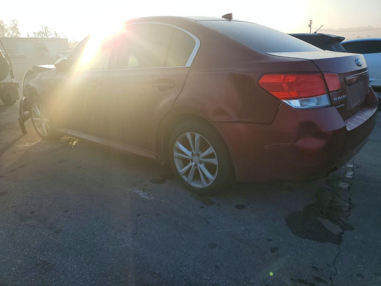 2014 SUBARU Legacy