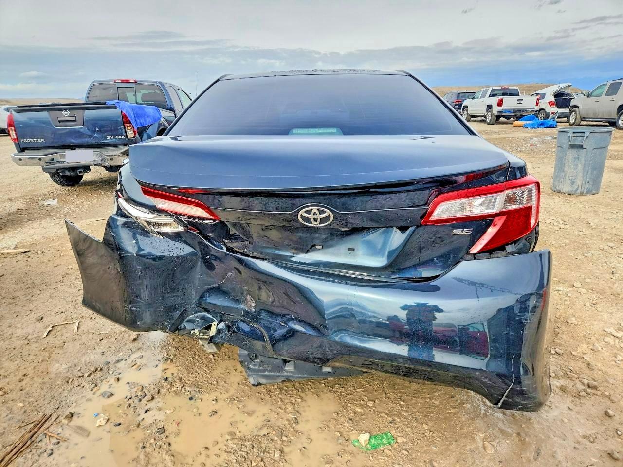 2014 TOYOTA CAMRY