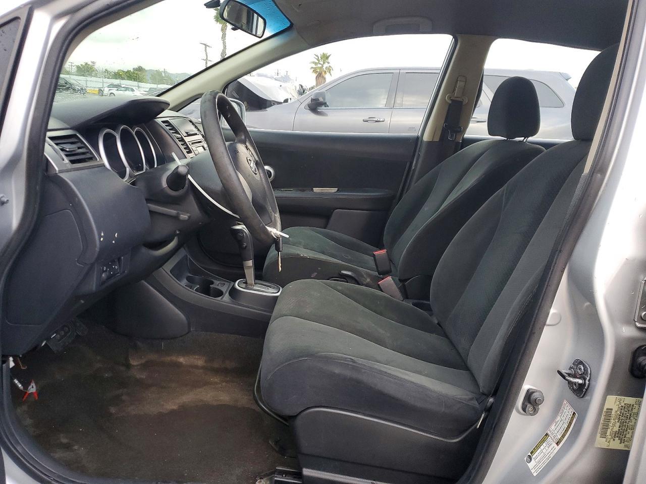 2011 NISSAN VERSA