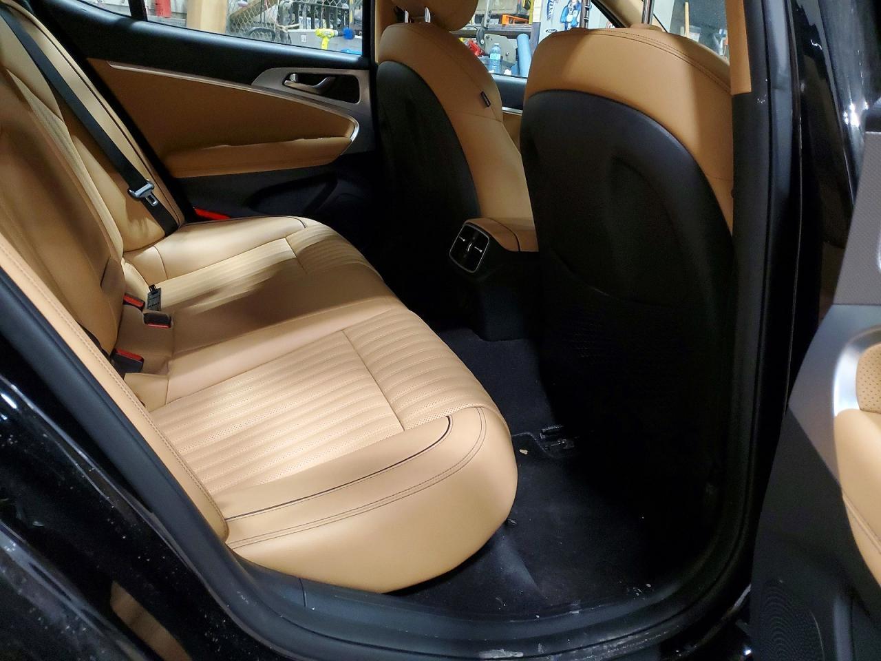 2023 GENESIS G70