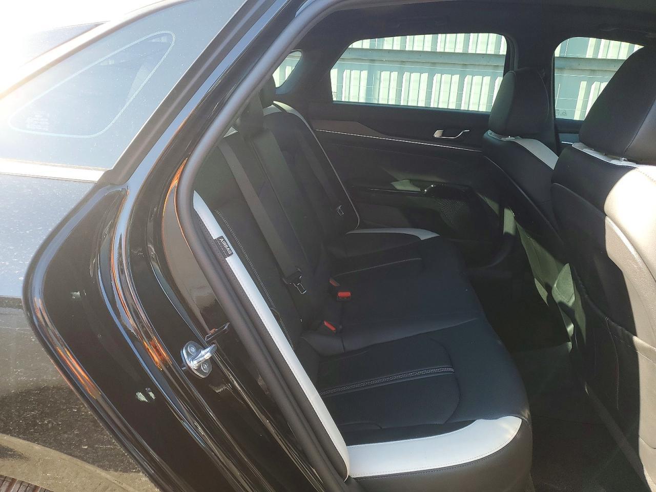 2025 KIA K5