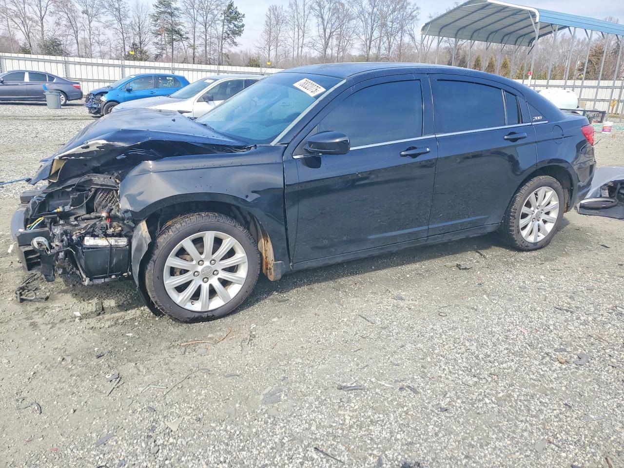 2013 CHRYSLER 200