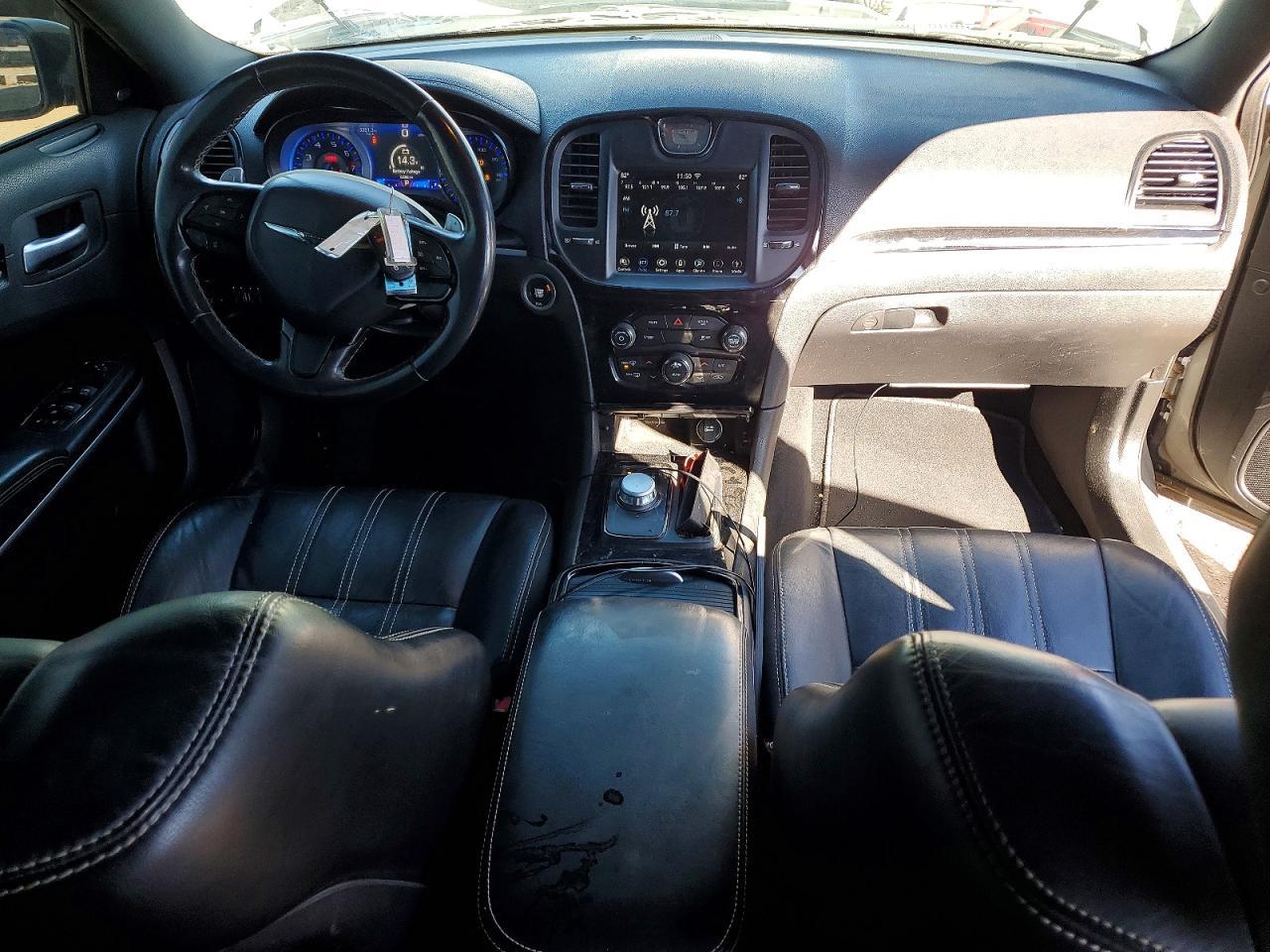 2019 CHRYSLER 300