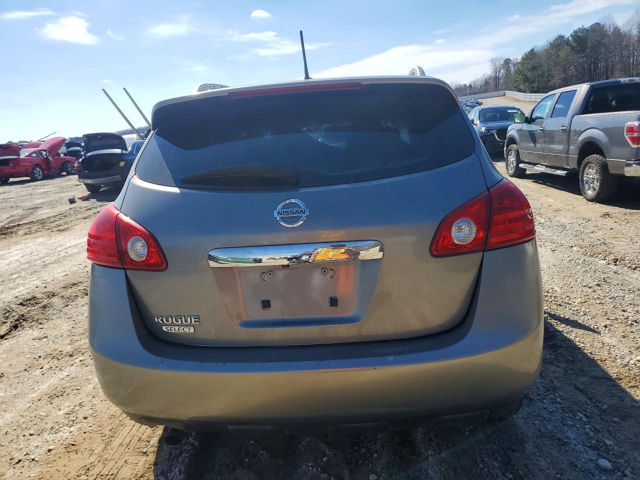 2014 NISSAN ROGUE