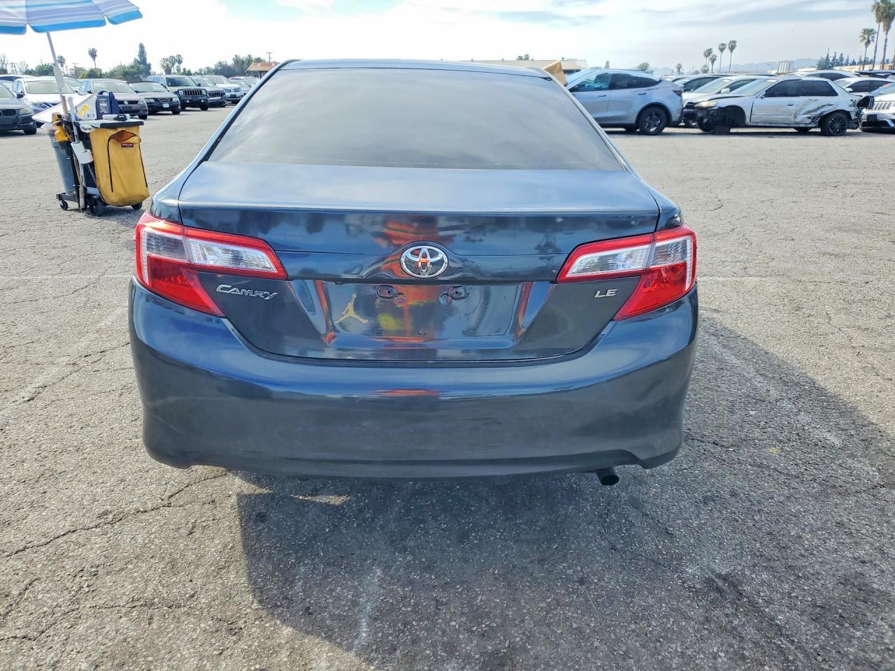 2014 TOYOTA CAMRY