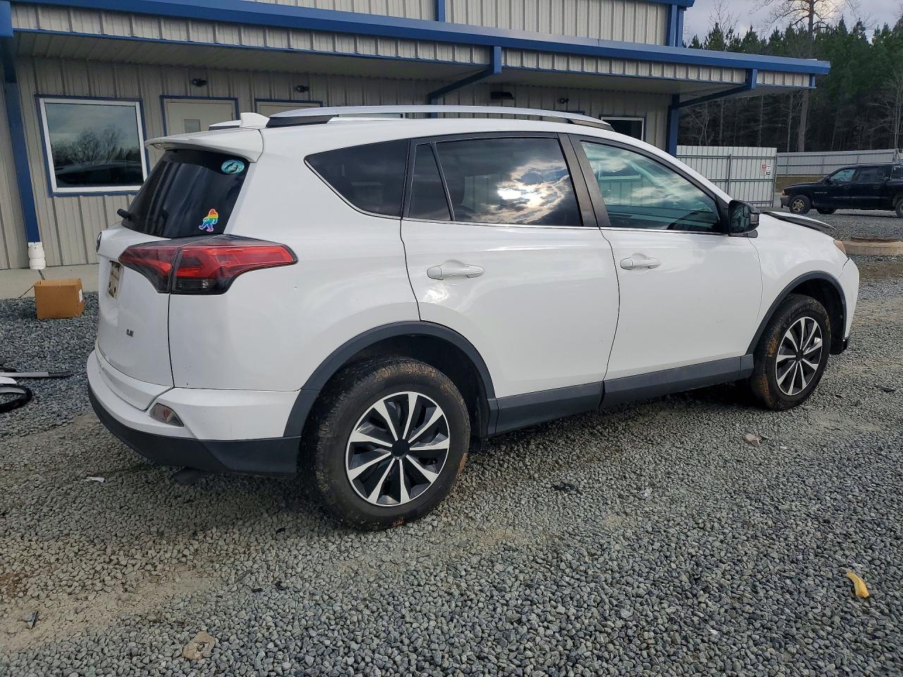 2016 TOYOTA RAV4