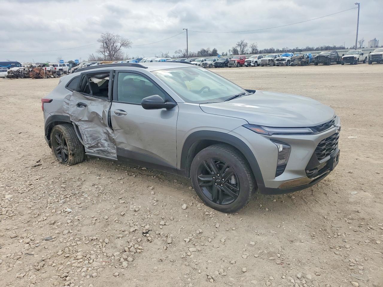 2025 CHEVROLET TRAX