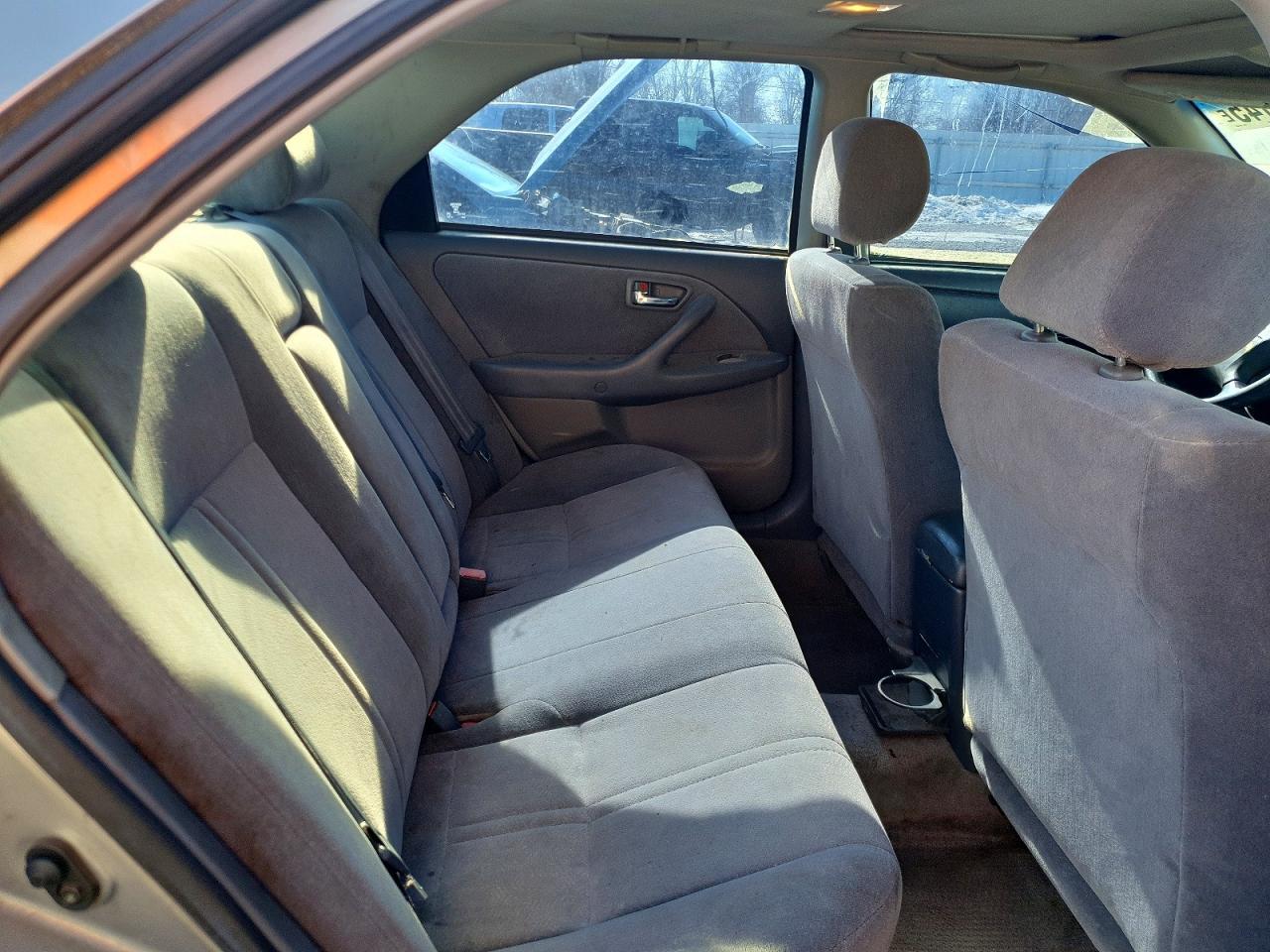 2001 TOYOTA CAMRY