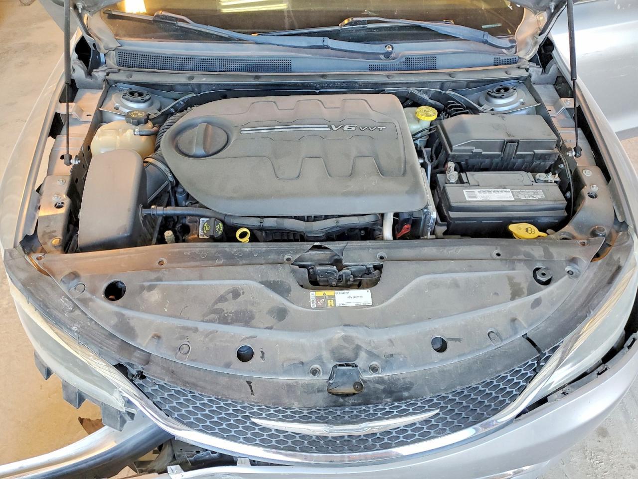 2016 CHRYSLER 200