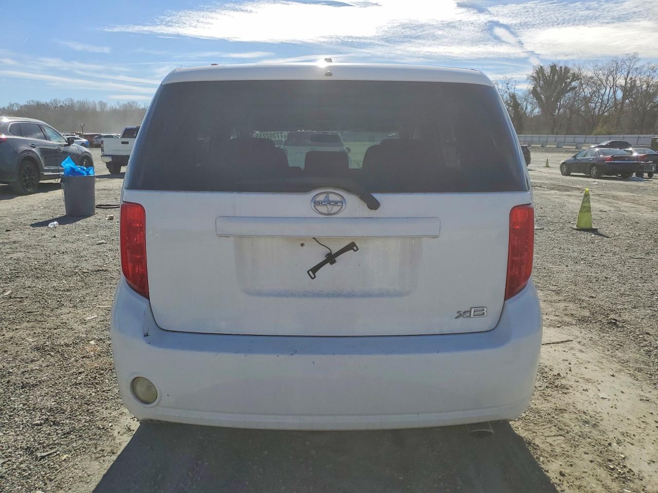 2009 SCION xB
