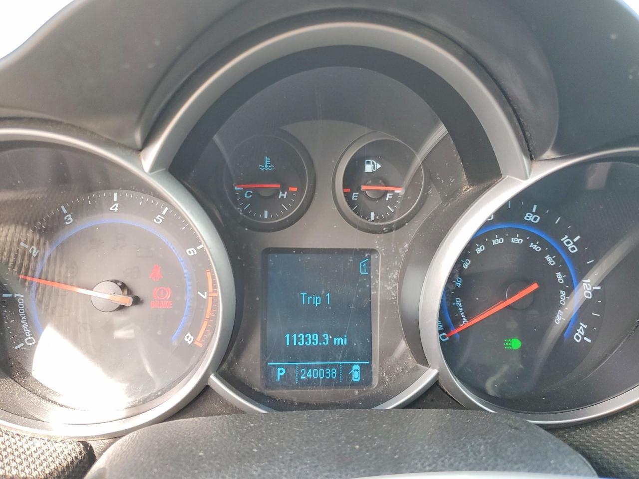 2011 CHEVROLET CRUZE