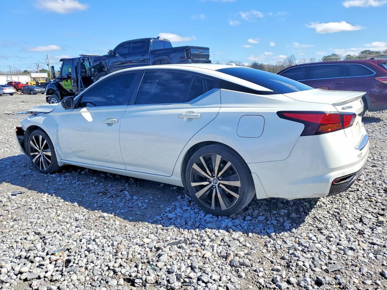 2021 NISSAN ALTIMA