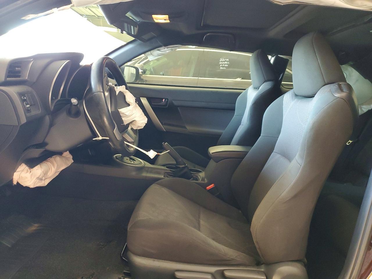 2013 TOYOTA SCION