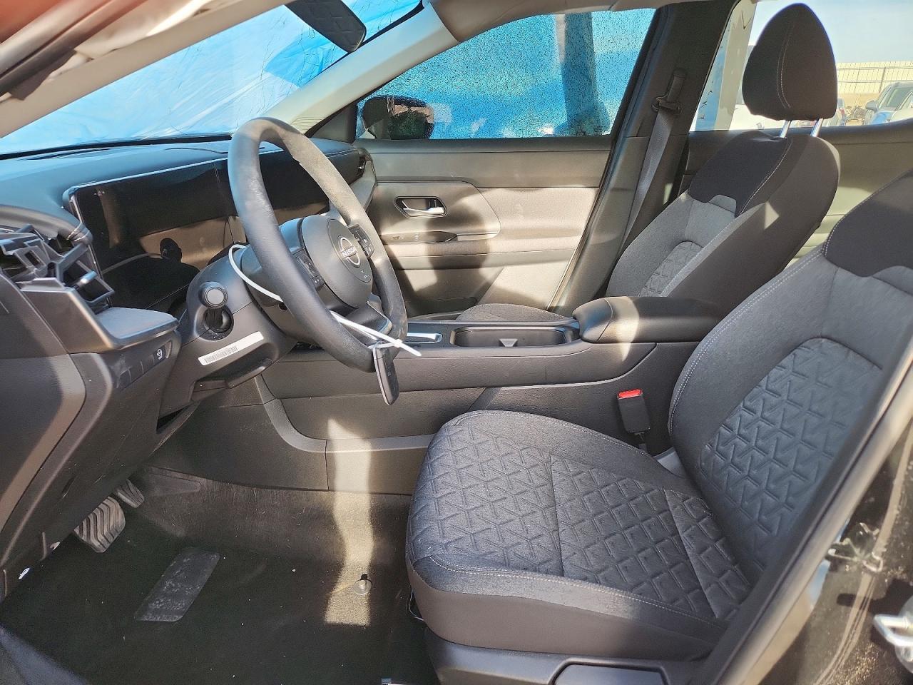 2026 NISSAN KICKS