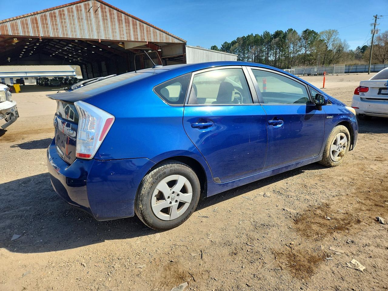 2011 TOYOTA PRIUS