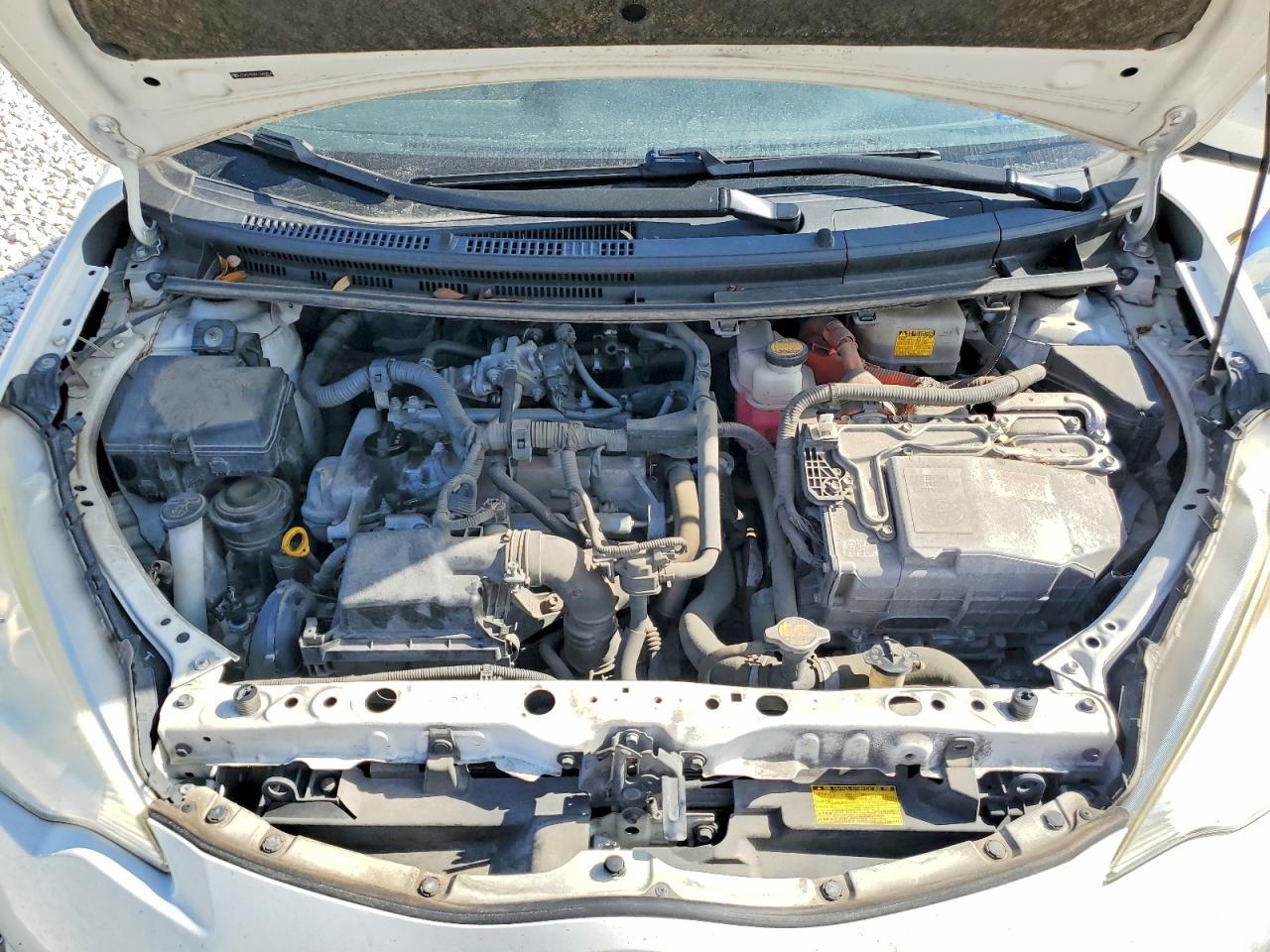 2014 TOYOTA Prius c