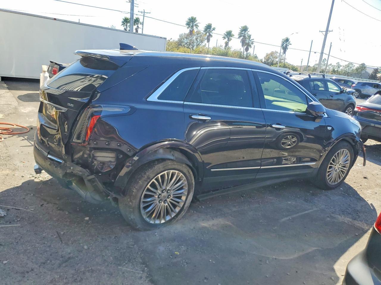 2018 CADILLAC XT5