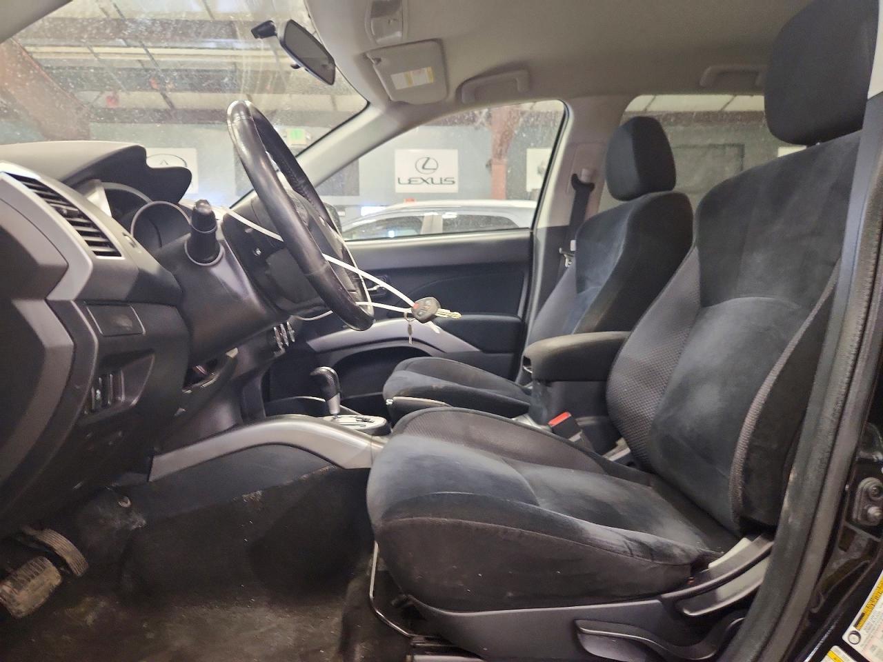 2012 MITSUBISHI outlander