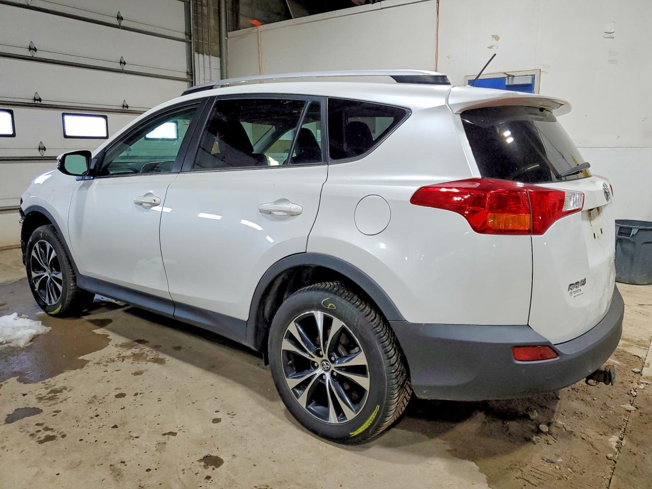 2015 TOYOTA RAV4