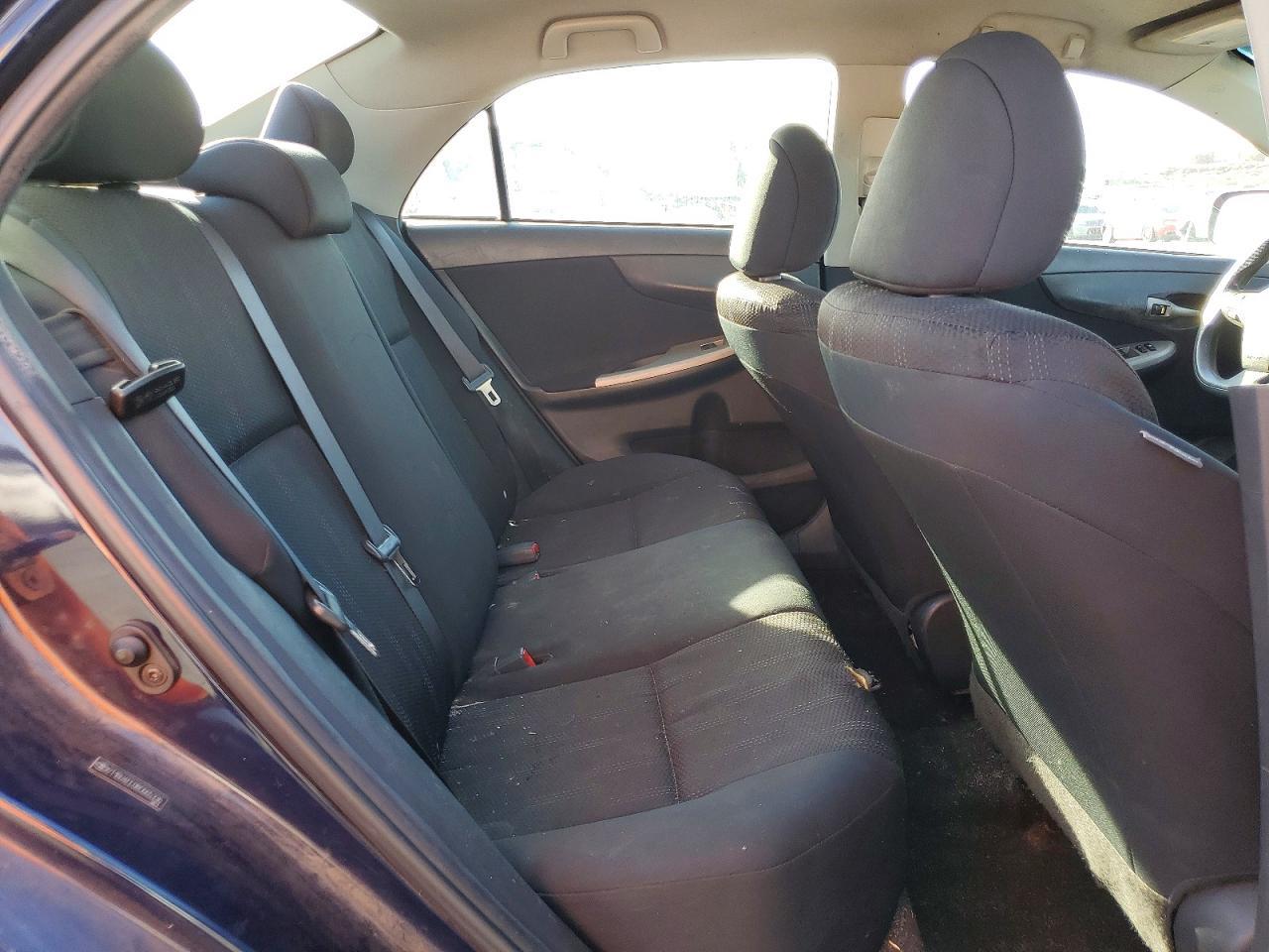 2011 TOYOTA COROLLA