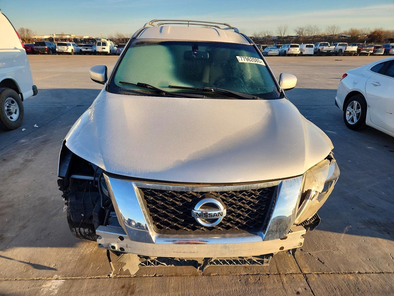 2016 NISSAN PATHFINDER