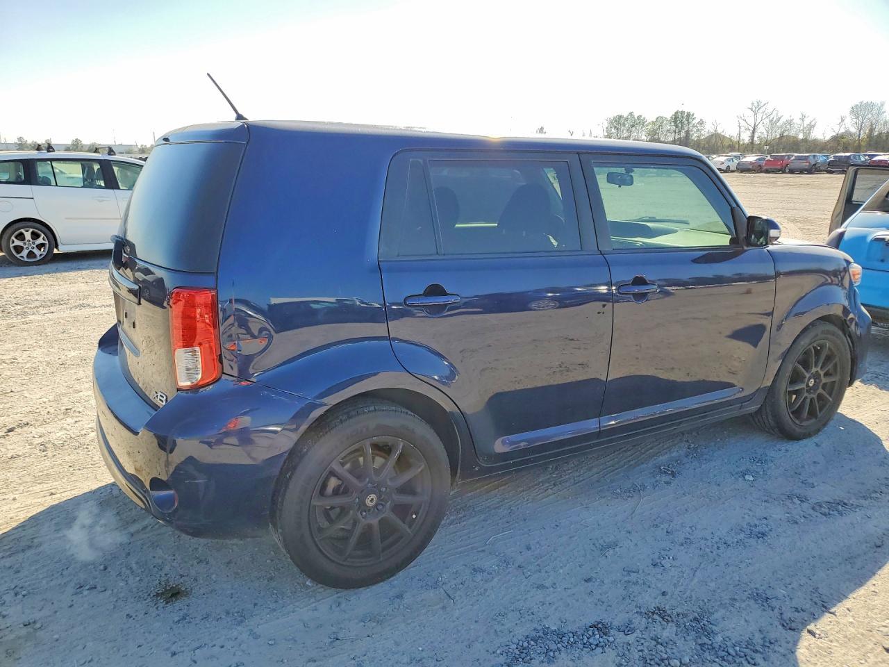 2015 SCION xB