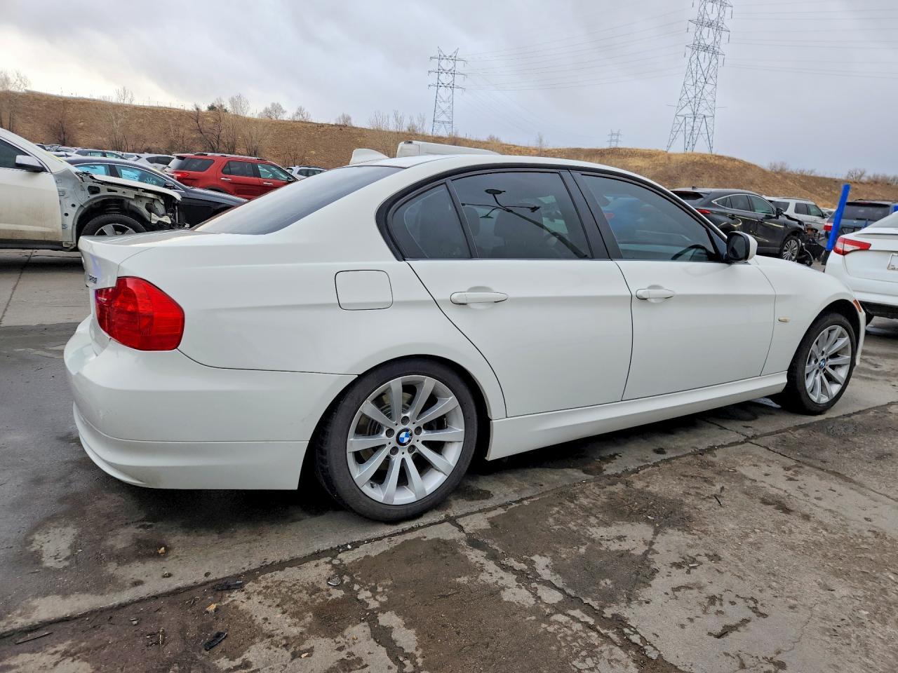 2011 BMW 3 SERIES