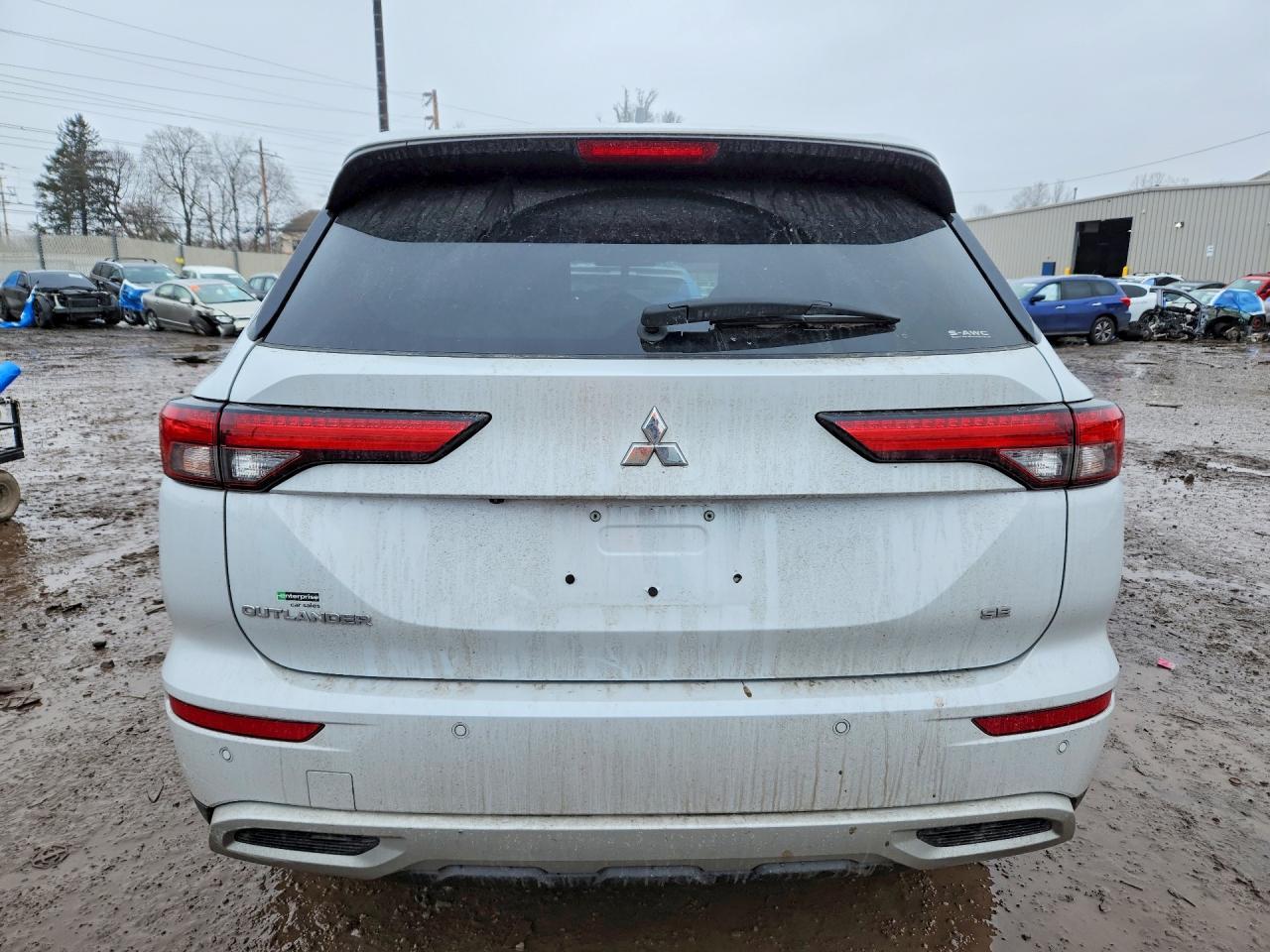 2022 MITSUBISHI outlander
