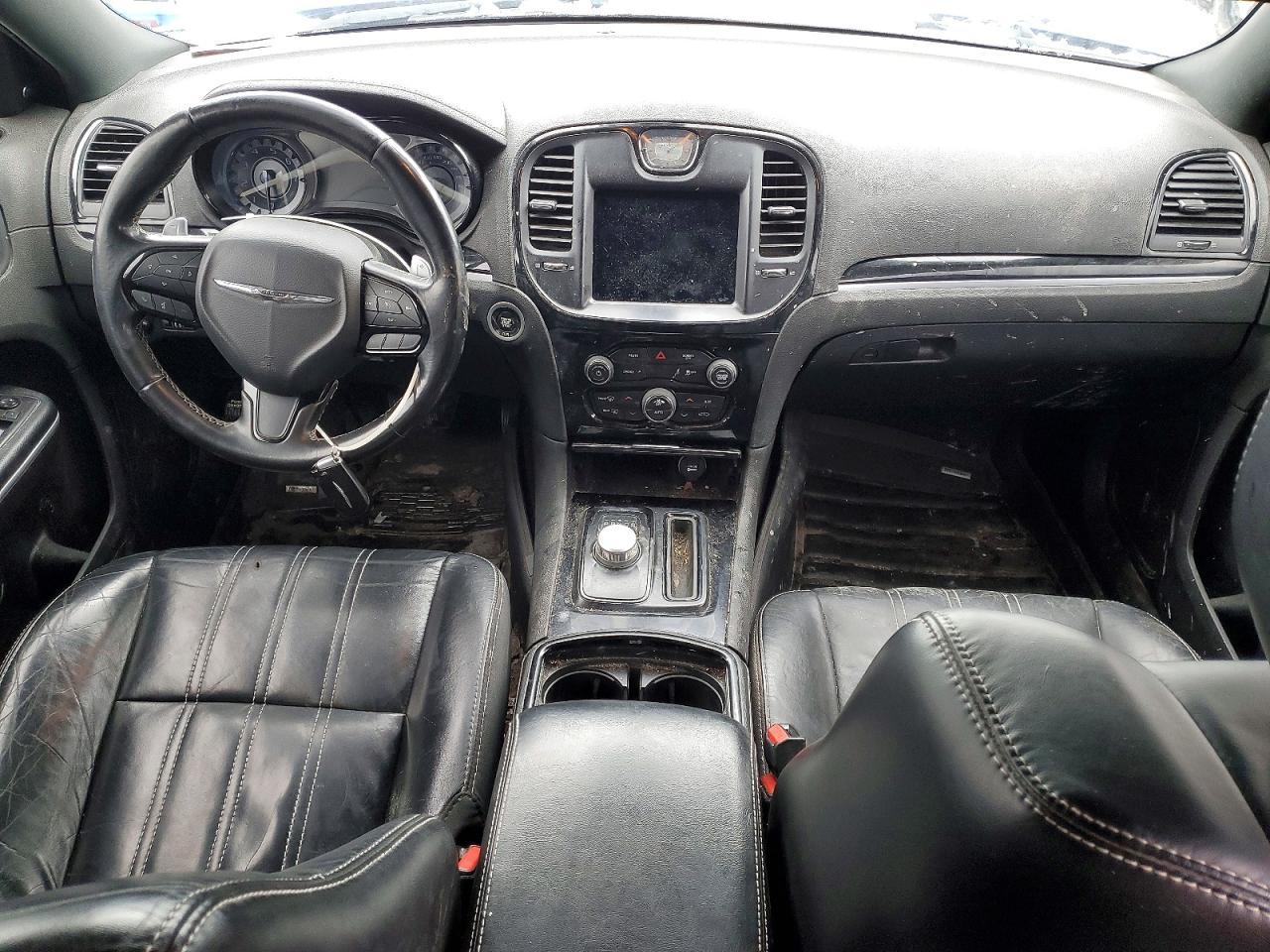 2019 CHRYSLER 300