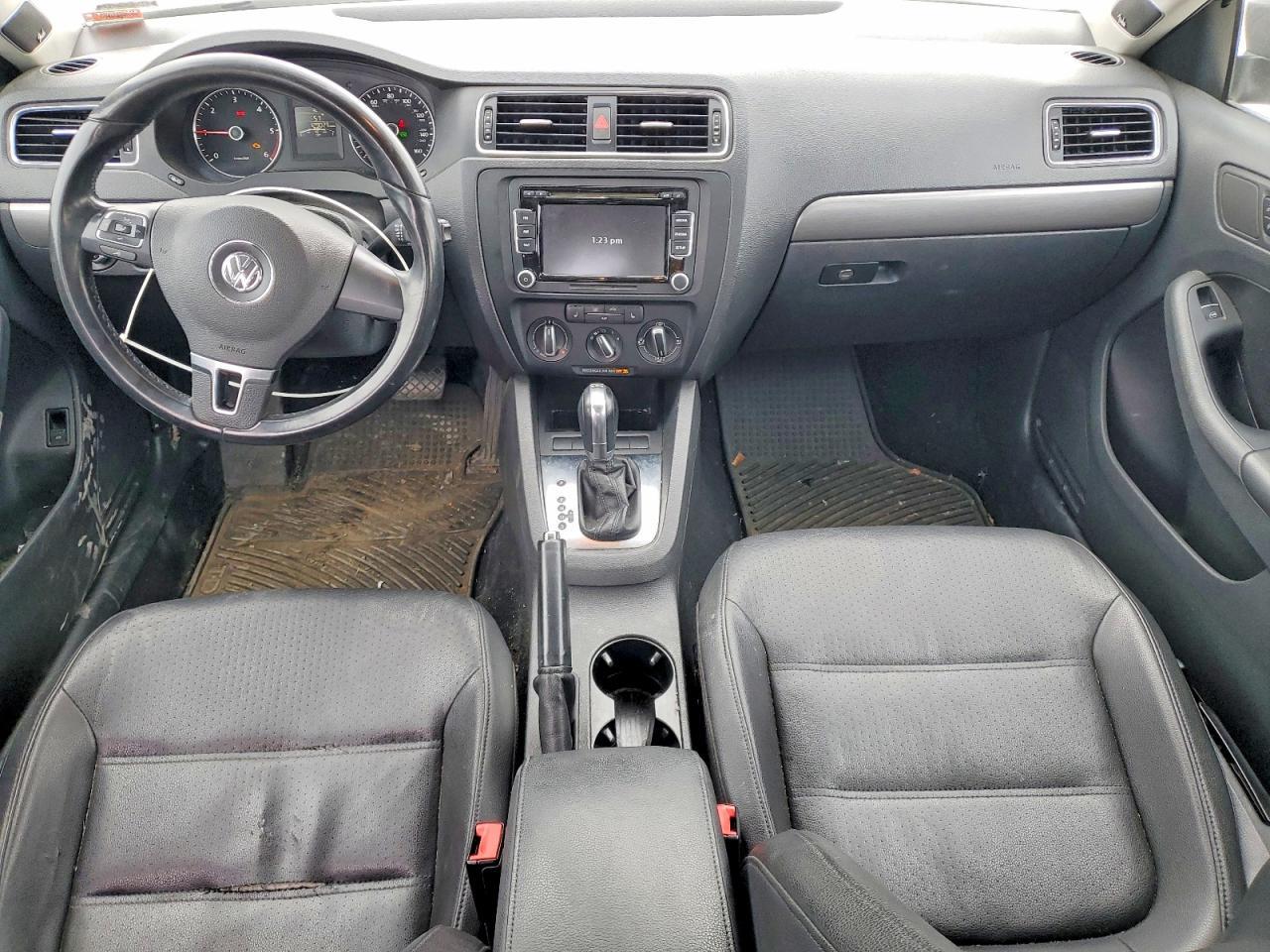 2013 VOLKSWAGEN JETTA