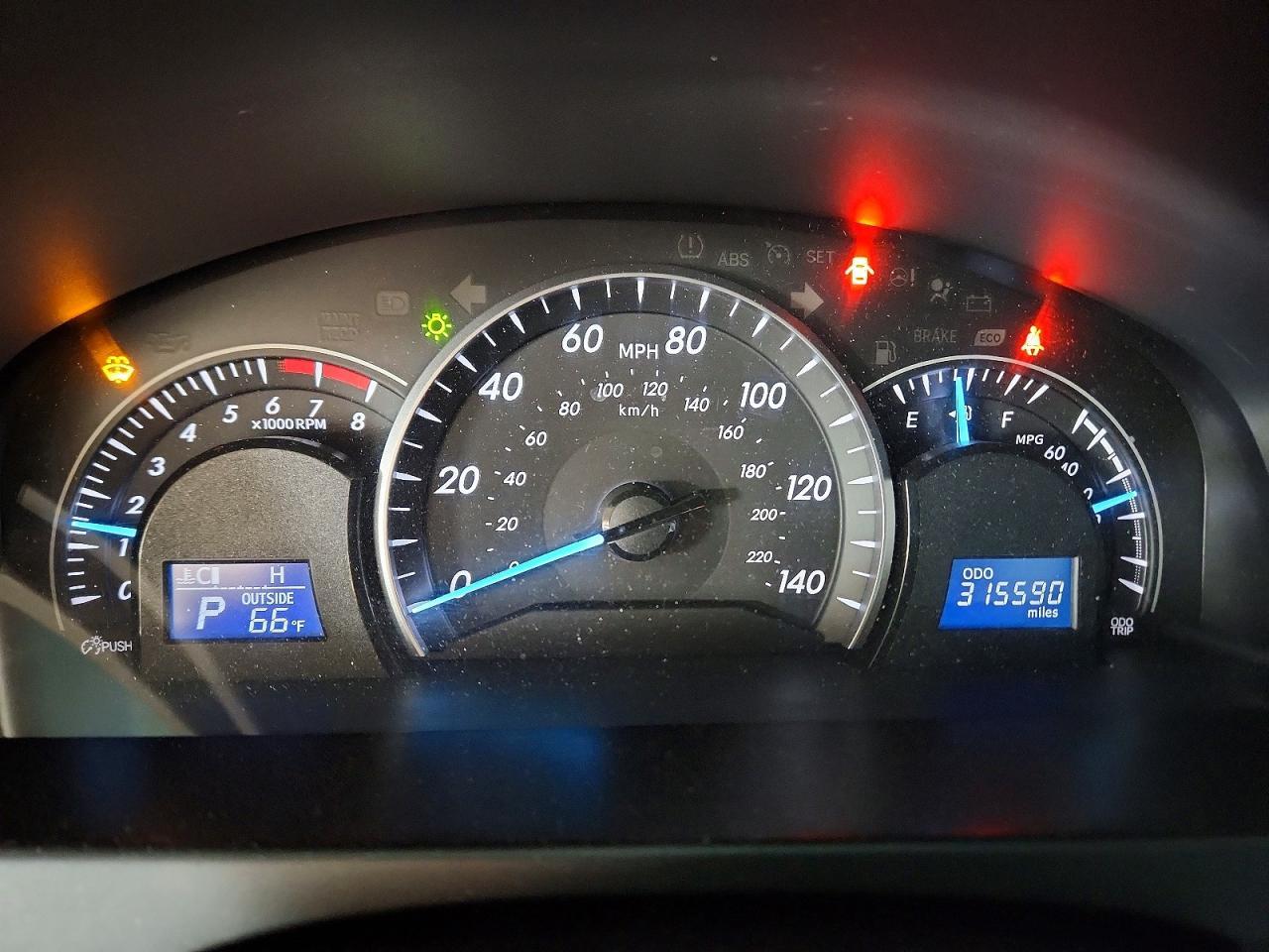 2014 TOYOTA CAMRY