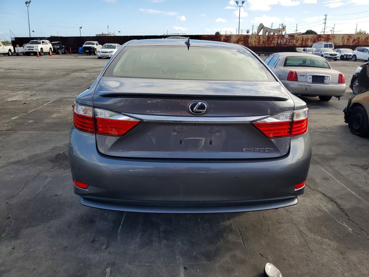 2015 LEXUS ES 300H