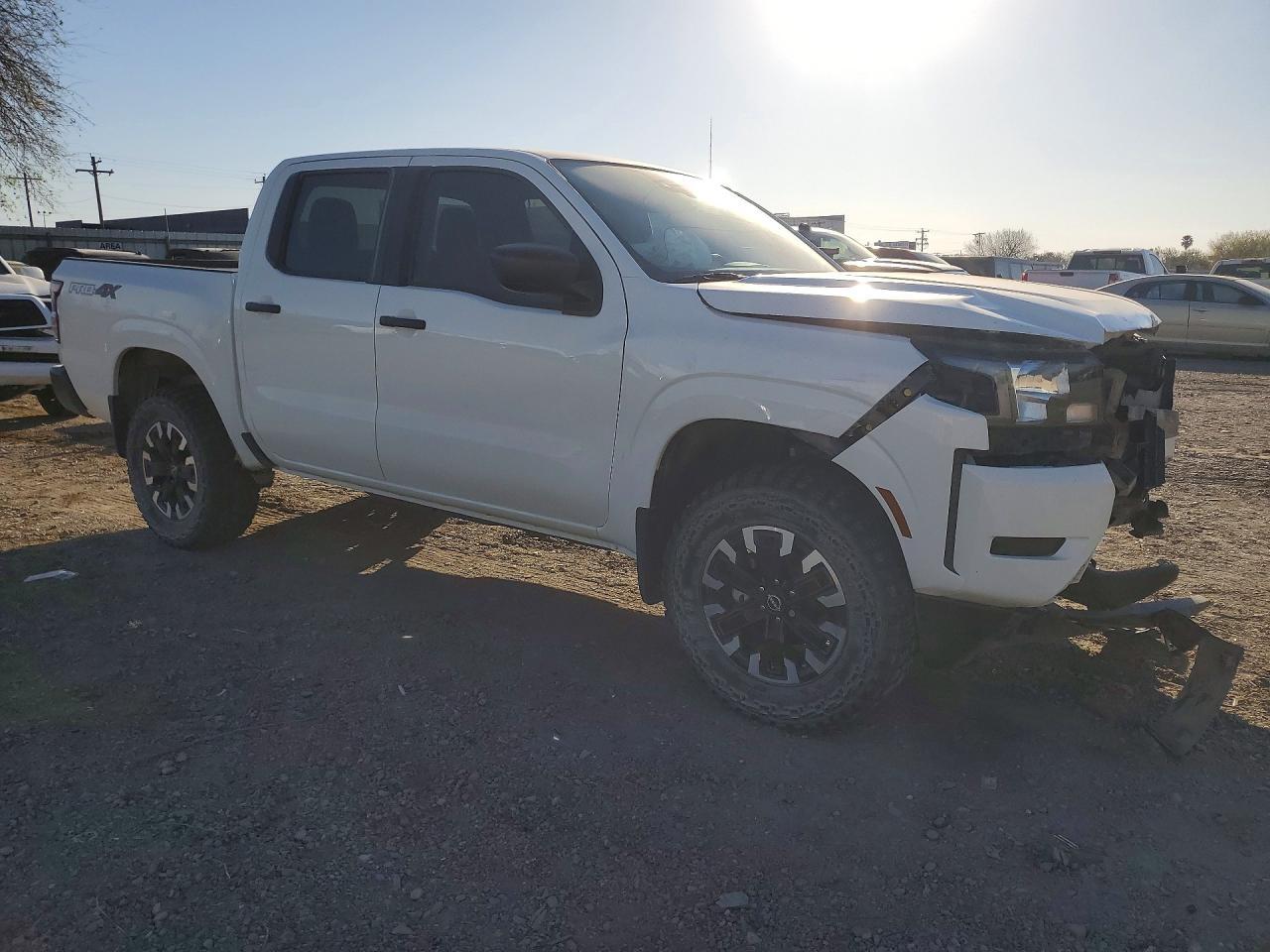 2024 NISSAN Frontier