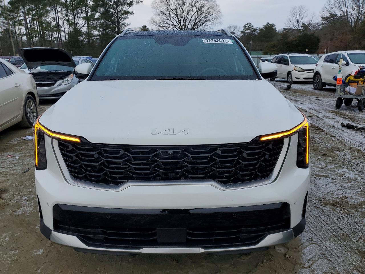 2025 KIA SORENTO