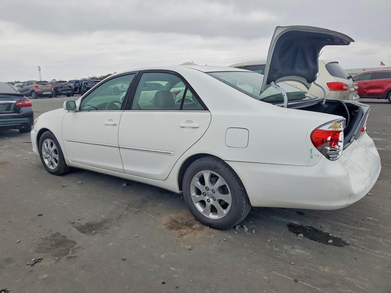 2005 TOYOTA CAMRY