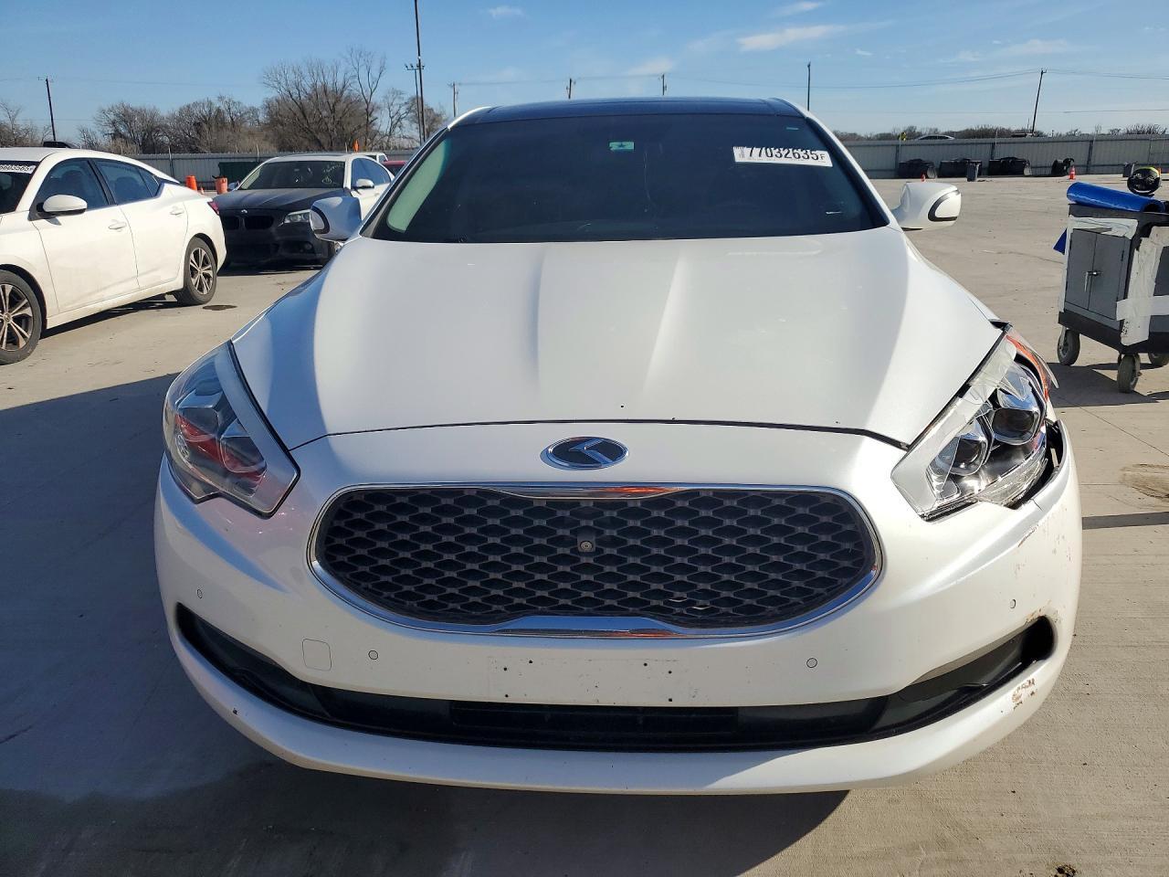 2015 KIA K900
