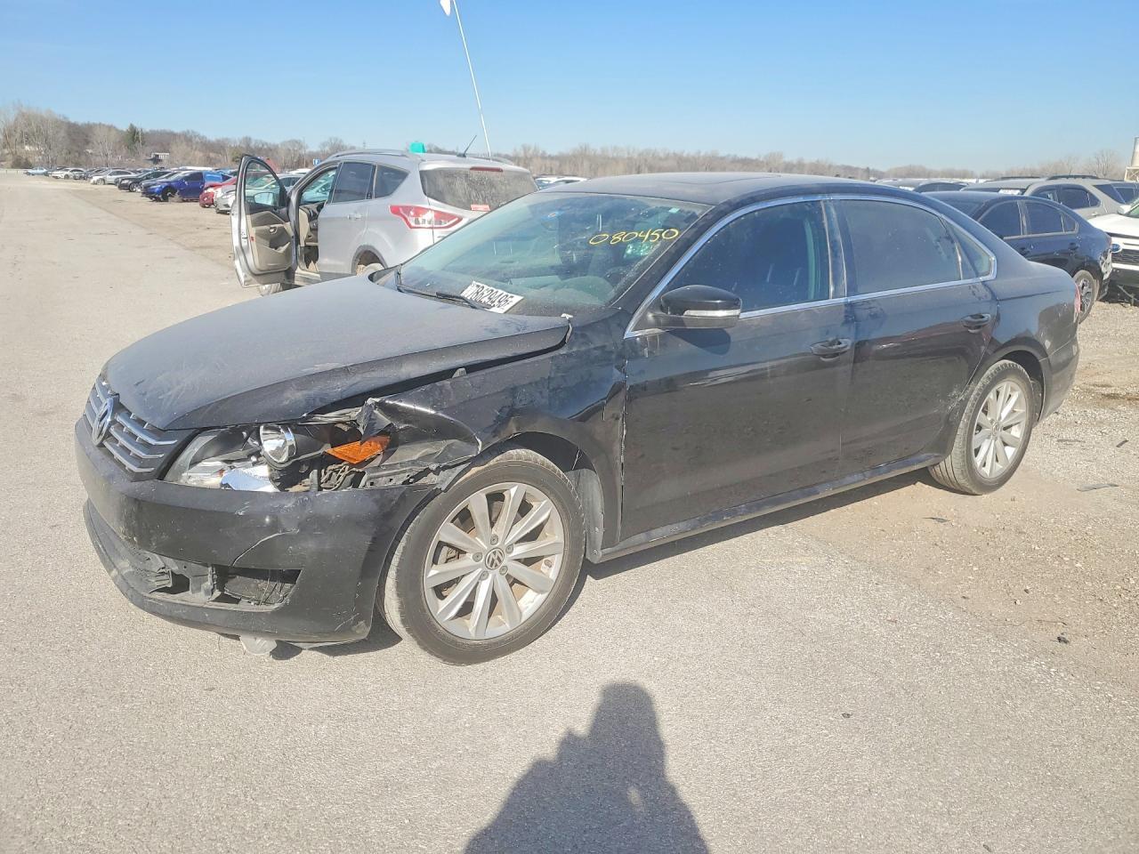 2012 VOLKSWAGEN Passat