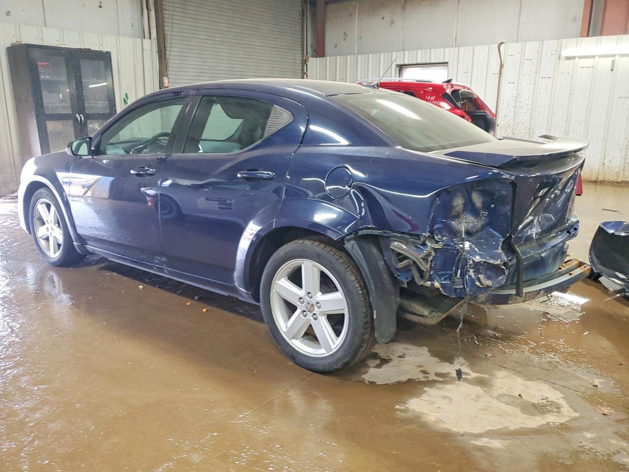 2013 DODGE Avenger